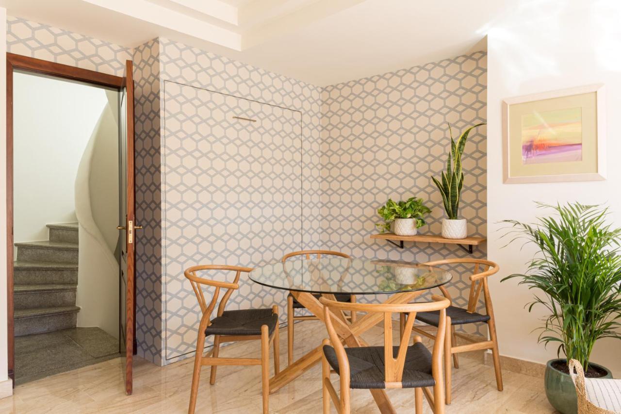 Puerta Catedral Apartments Севиля Екстериор снимка