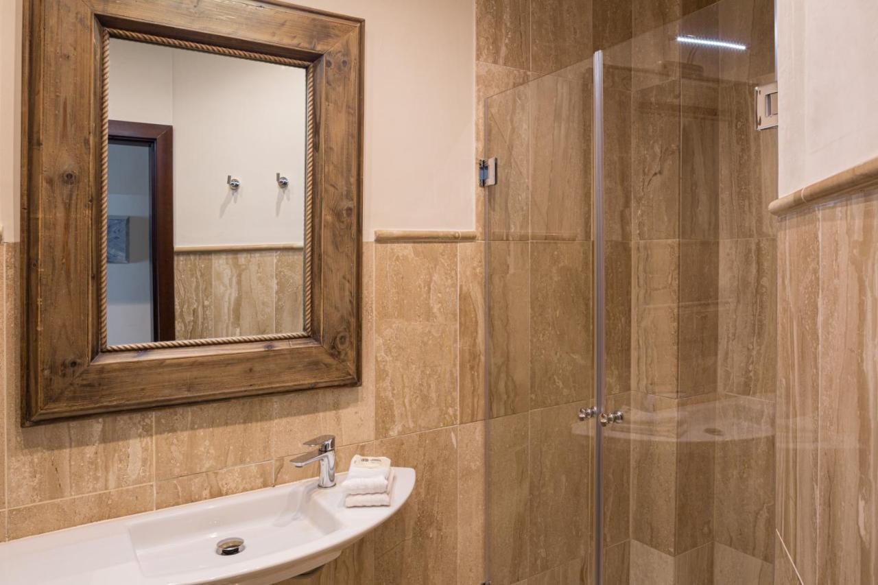 Puerta Catedral Apartments Севиля Екстериор снимка