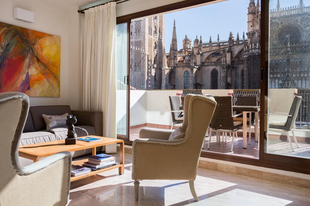 Puerta Catedral Apartments Севиля Екстериор снимка