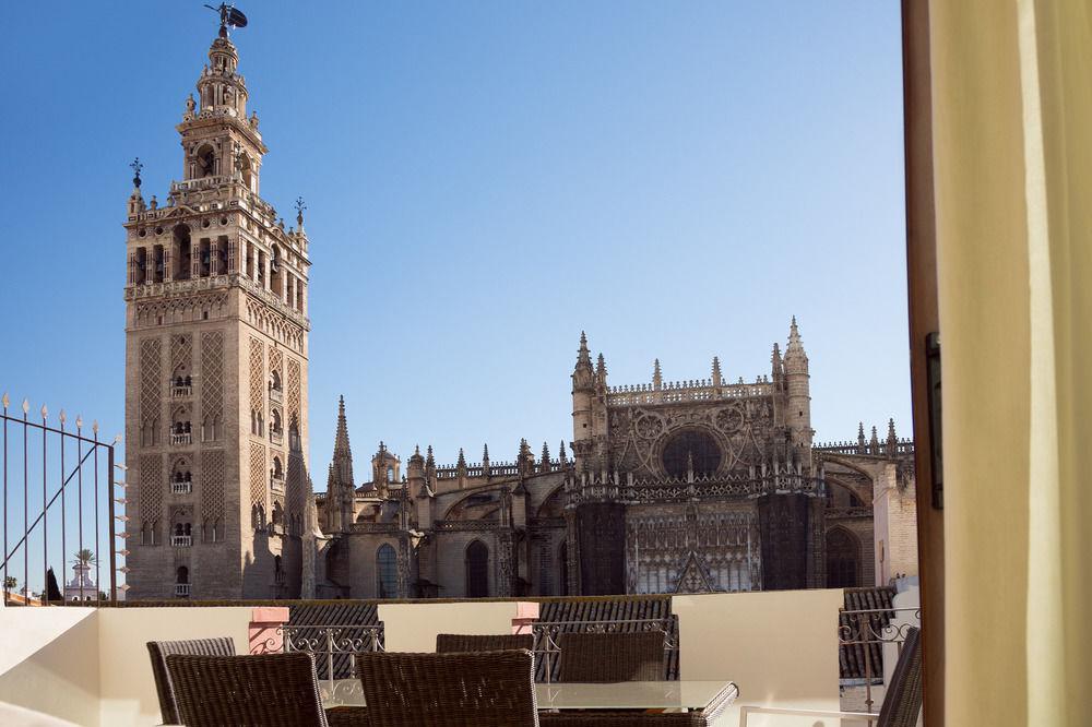 Puerta Catedral Apartments Севиля Екстериор снимка