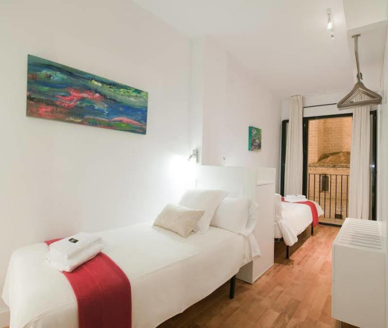 Puerta Catedral Apartments Севиля Екстериор снимка