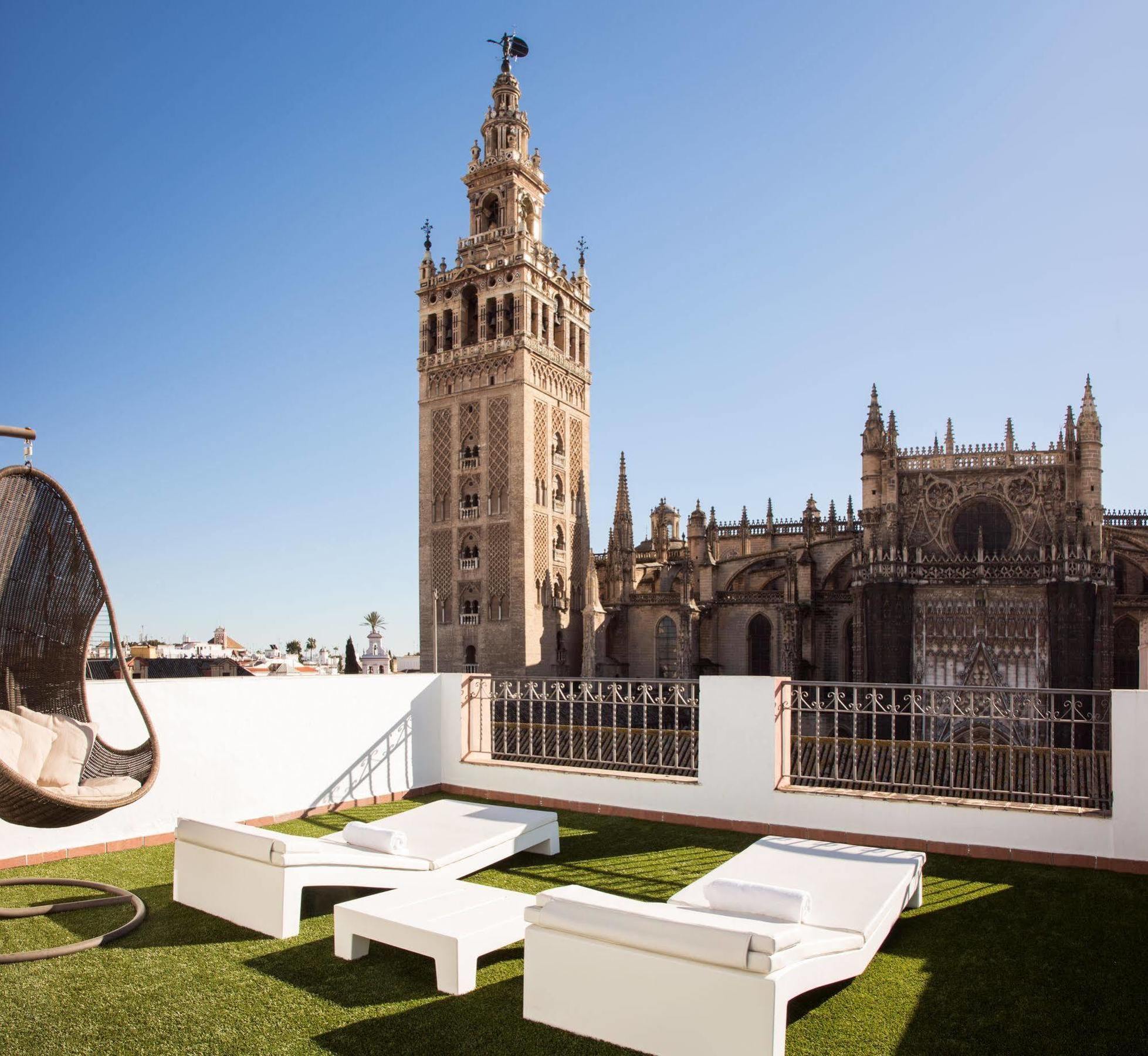 Puerta Catedral Apartments Севиля Екстериор снимка